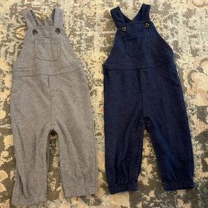 2 soft Old Navy overalls size 12-18 month